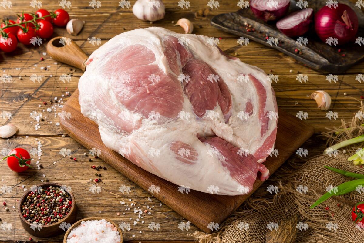 Лопатка свиная