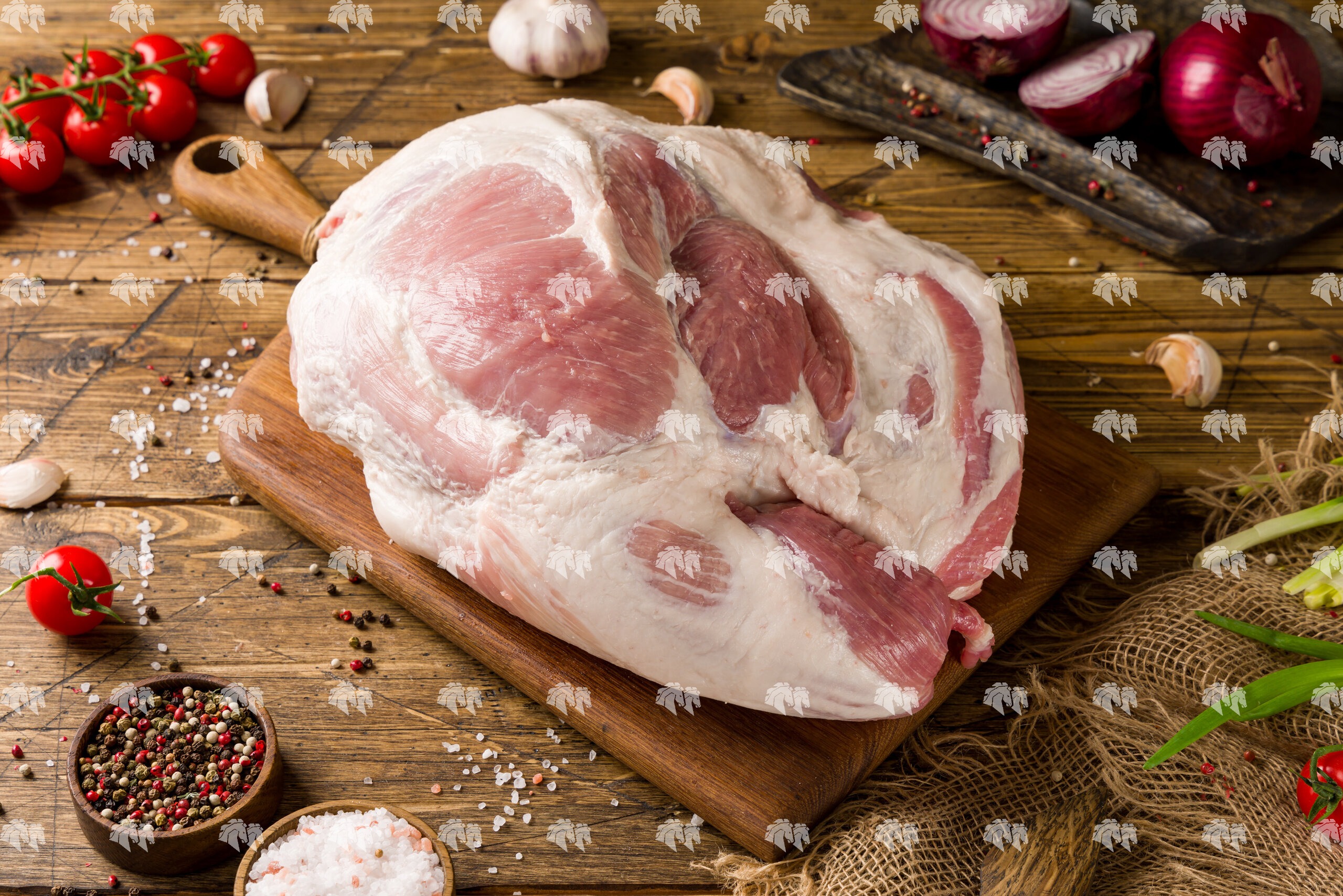 Лопатка свиная